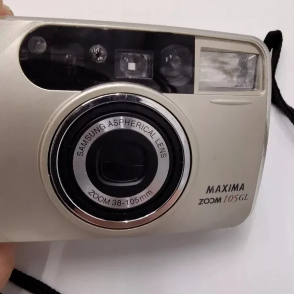 Samsung Maxima Zoom 105 GL 35mm Point Shoot Film Camera 38-105mm